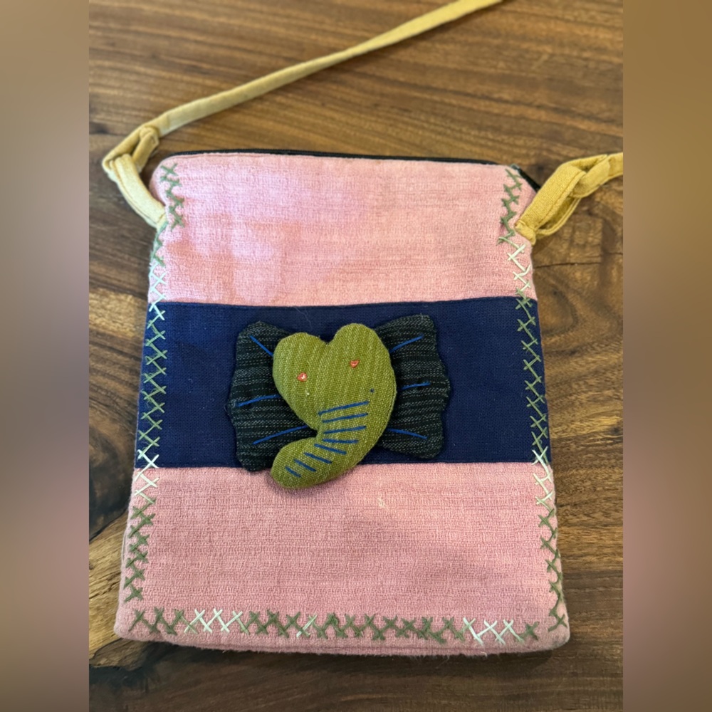 Hand Embroidered Elephant Purse from Thailand!